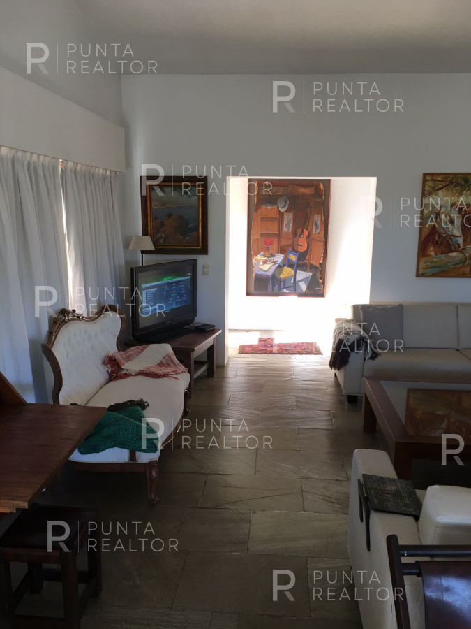 Casa ID.1170 - Casa Alquiler, 7 Dormitorios, Pileta, La Barra, Uruguay