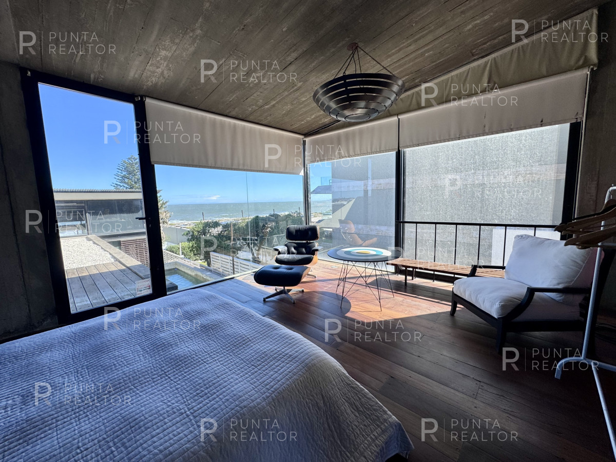 Casa ID.1758 - Casa venta 3 dormitorios y servicio, pileta, La Barra, Uruguay