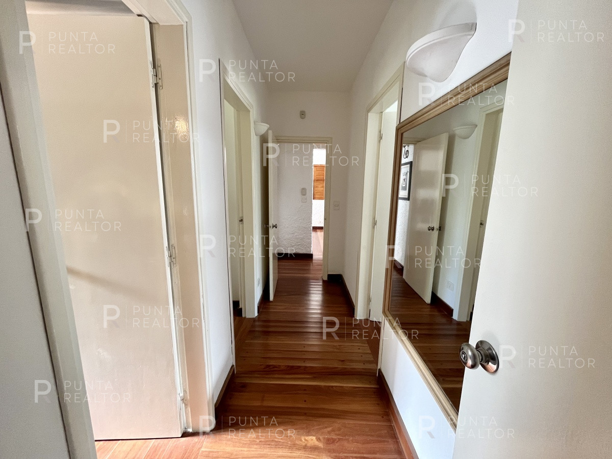 Casa ID.259 - Casa alquiler,  4 dormitorios Pileta, La Barra, Uruguay