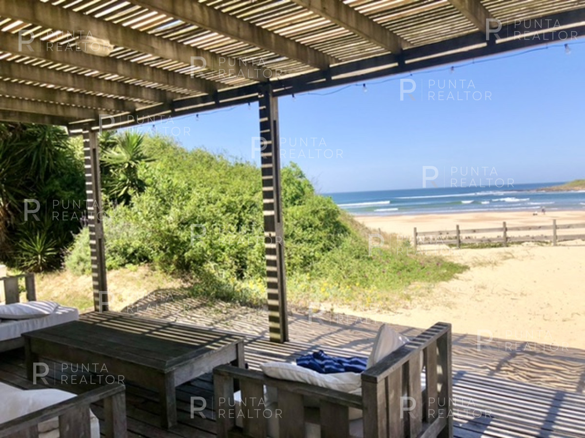 Casa ID.816 - Casa Alquiler, 6 dormitorios, La Barra, Uruguay