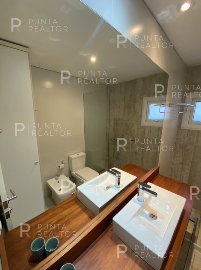 Casa ID.2532 - Alquiler Casa, 5 Dormitorios, Pueblo Mío, Manantiales, Uruguay