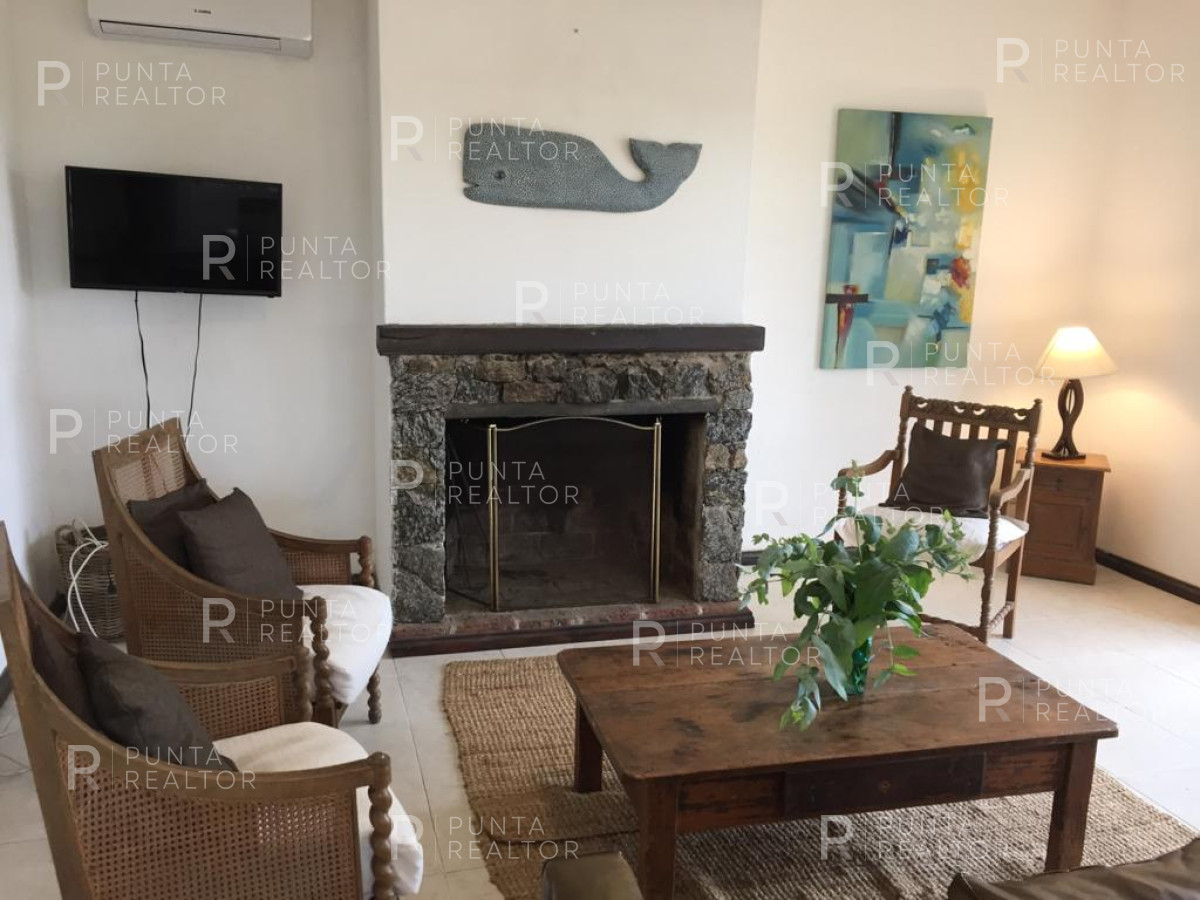 Casa ID.204 - Casa de 3 dormitorios en alquiler en La Juanita, José Ignacio, Uruguay