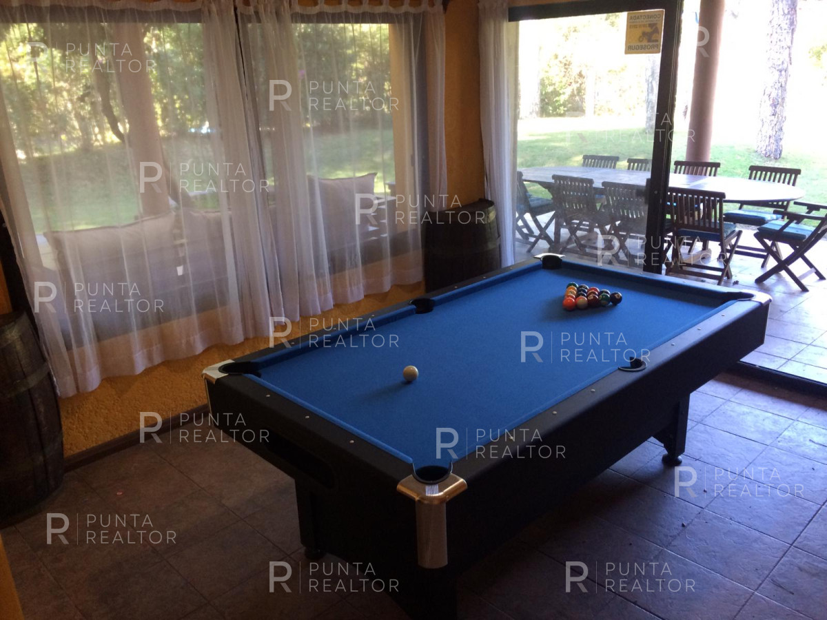 Casa ID.663 - Pinares, parque, piscina, juegos, 4 dormitorios y servicio con 2 master suites.
