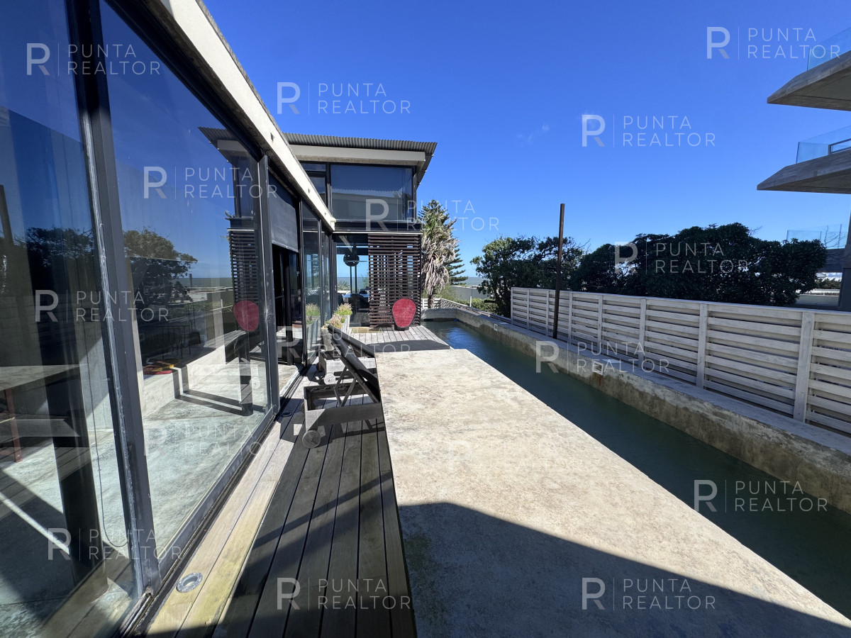 Casa ID.1758 - Casa venta 3 dormitorios y servicio, pileta, La Barra, Uruguay