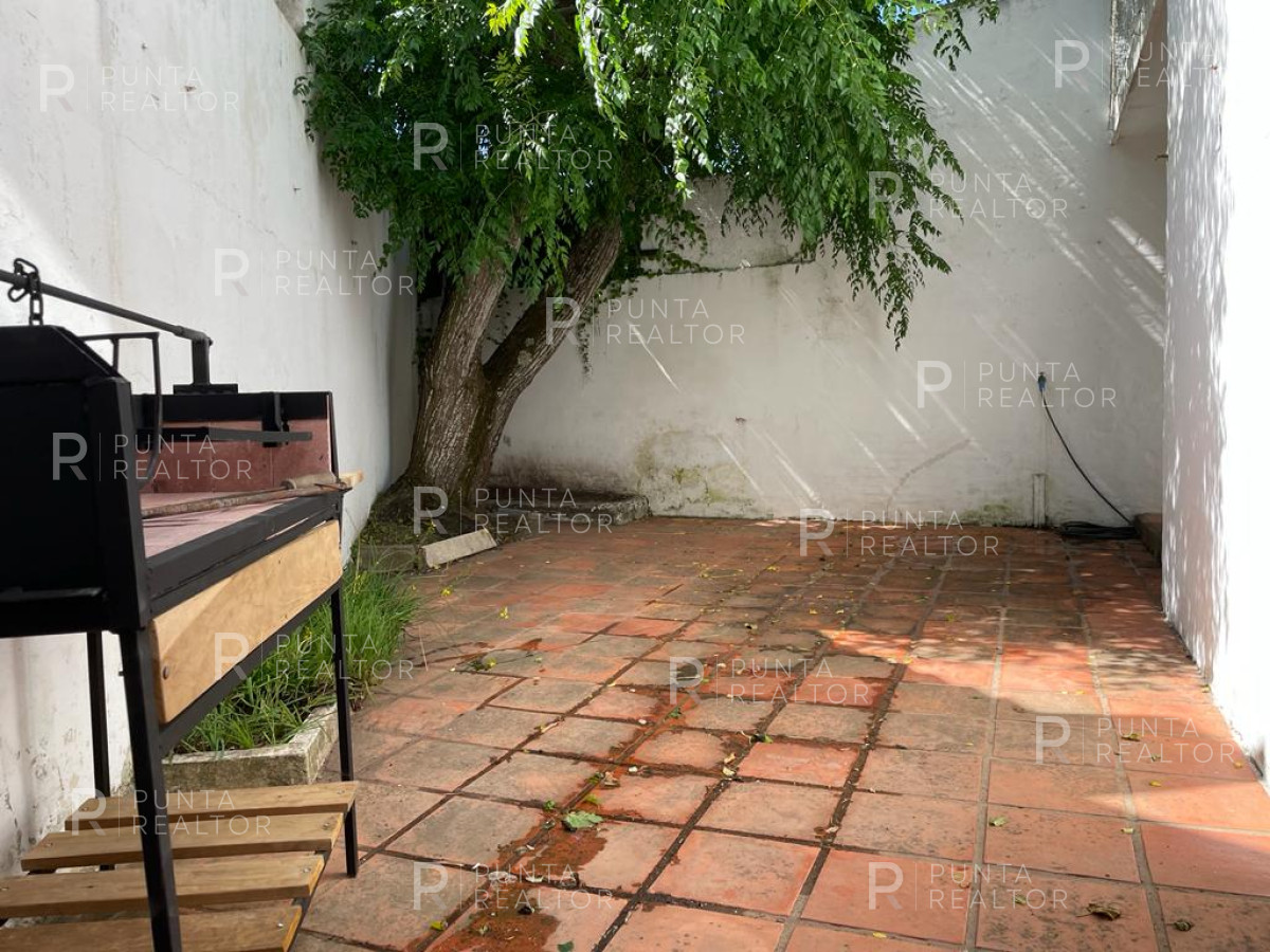 Casa ID.220 - Casa en alquiler en La Barra, de la Ruta al mar, Uruguay