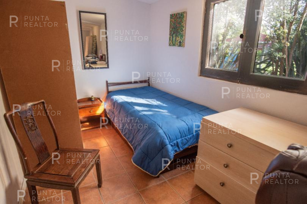 Casa ID.119 -  La Barra, a 3 de la Ruta, 4 dormitorios, 2 baños barbacoa, Uruguay