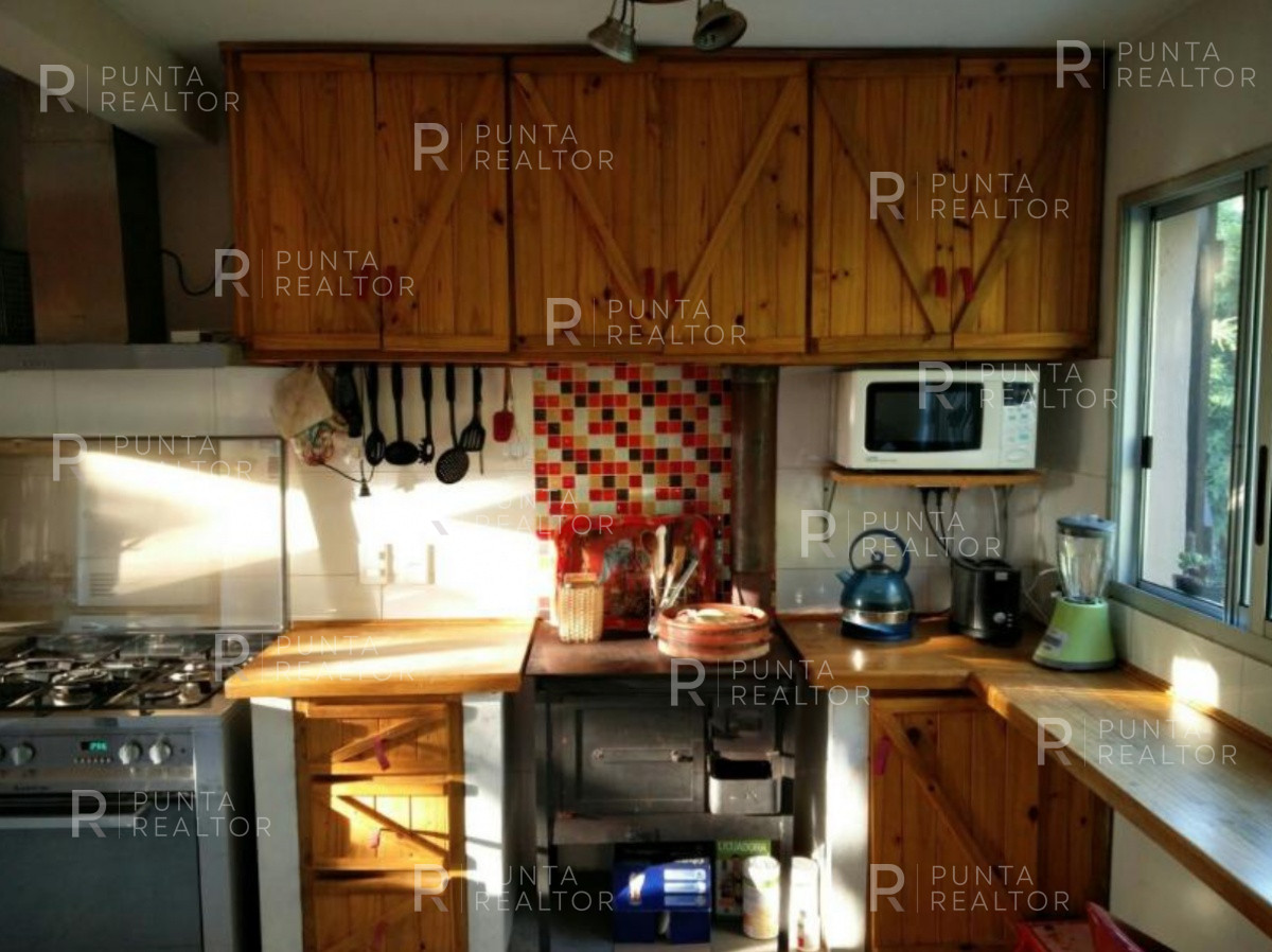 Casa ID.142 - Casa venta 4 dormitorios, El Tesoro, La Barra, Uruguay