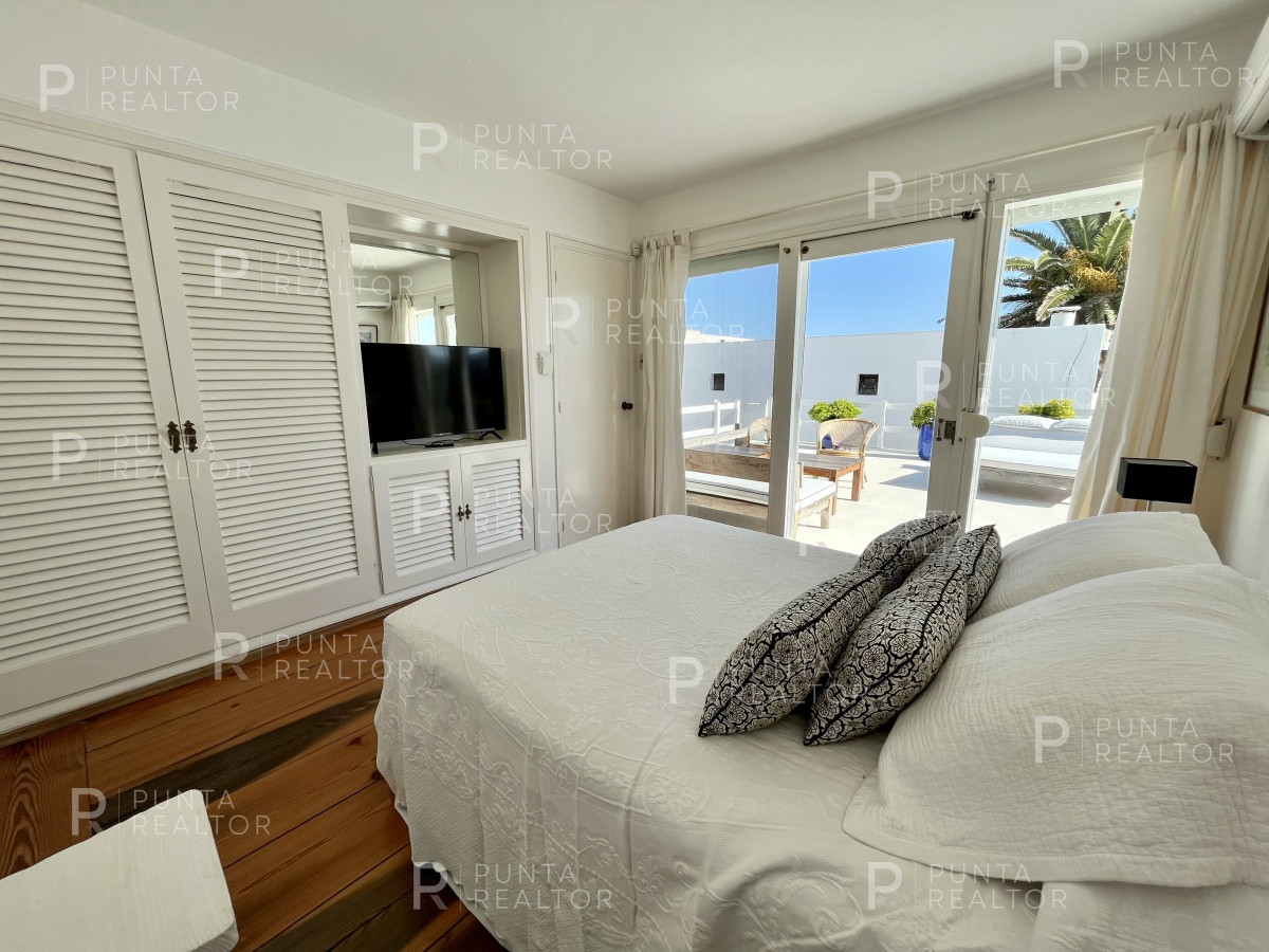 Casa ID.259 - Casa alquiler,  4 dormitorios Pileta, La Barra, Uruguay