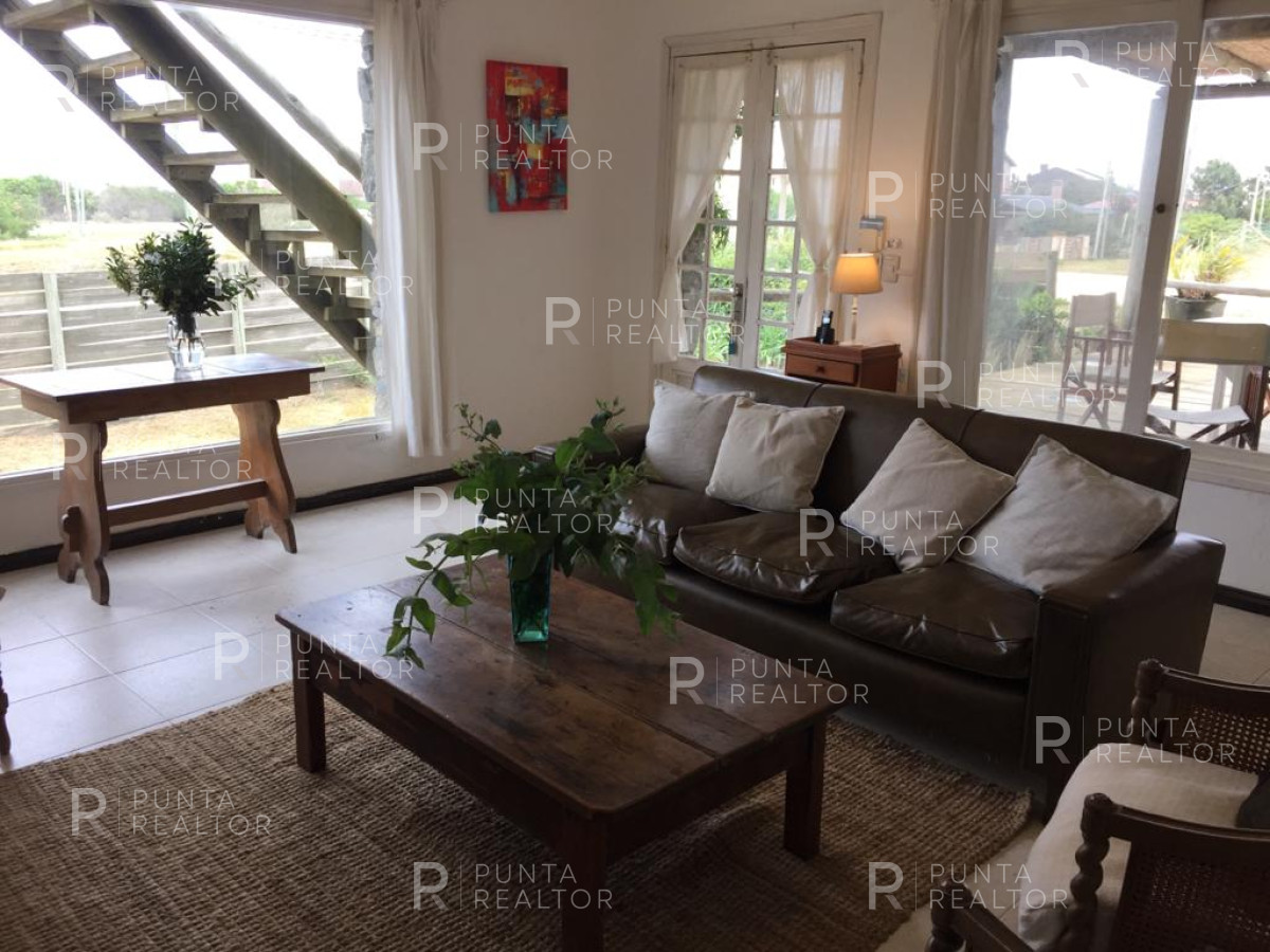 Casa ID.204 - Casa de 3 dormitorios en alquiler en La Juanita, José Ignacio, Uruguay