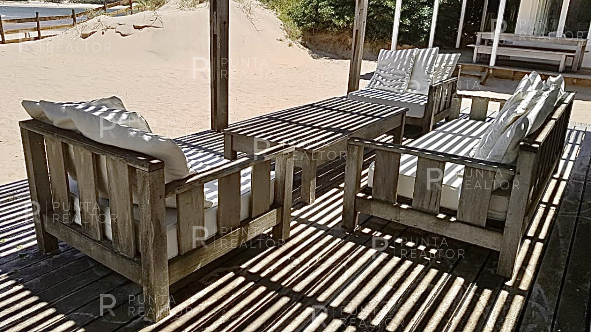 Casa ID.816 - Casa Alquiler, 6 dormitorios, La Barra, Uruguay