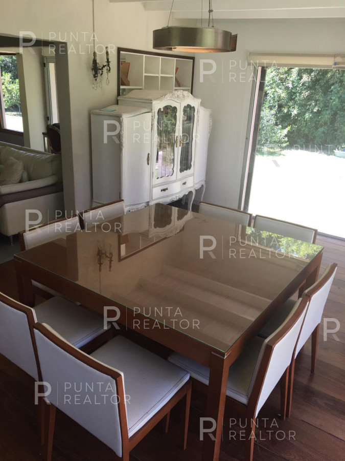 Casa ID.142 - Casa venta 4 dormitorios, El Tesoro, La Barra, Uruguay