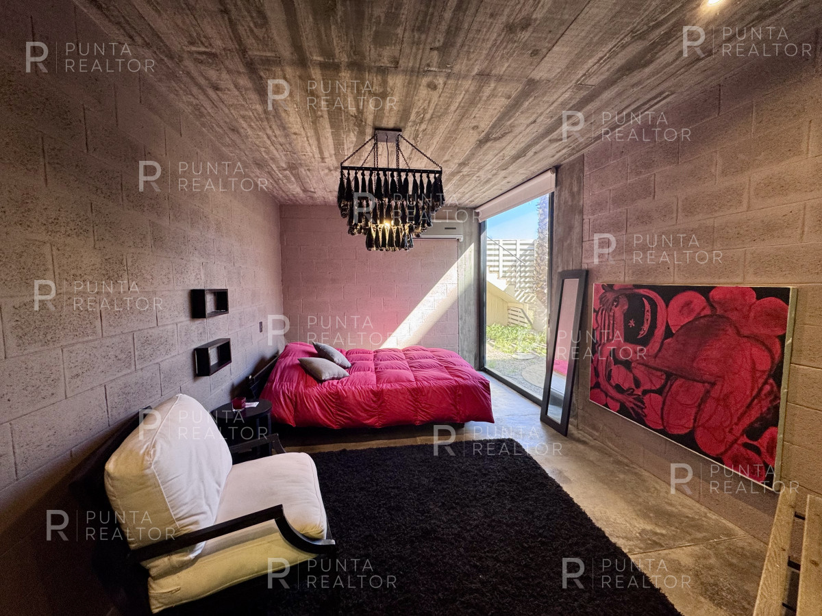 Casa ID.1758 - Casa venta 3 dormitorios y servicio, pileta, La Barra, Uruguay