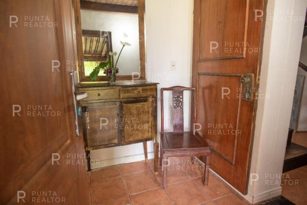 Casa ID.119 -  La Barra, a 3 de la Ruta, 4 dormitorios, 2 baños barbacoa, Uruguay