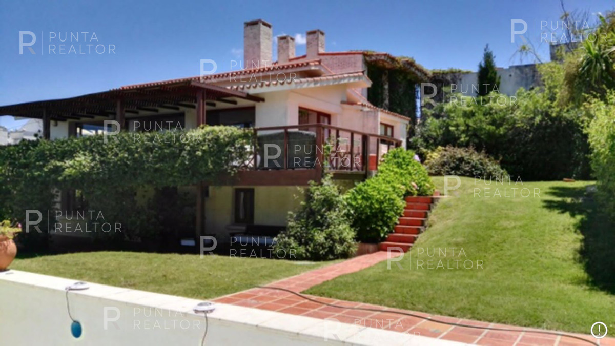 Casa ID.1170 - Casa Alquiler, 7 Dormitorios, Pileta, La Barra, Uruguay