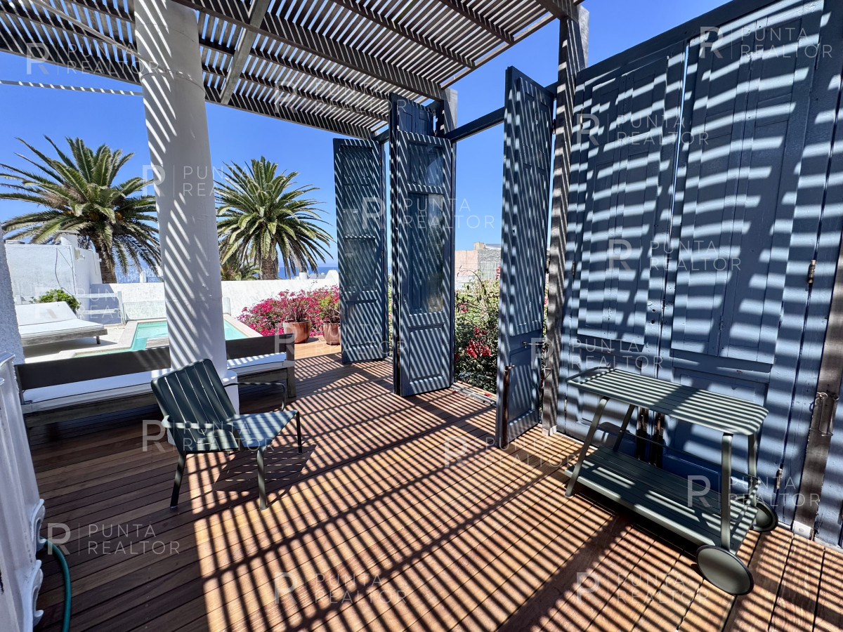 Casa ID.259 - Casa alquiler,  4 dormitorios Pileta, La Barra, Uruguay