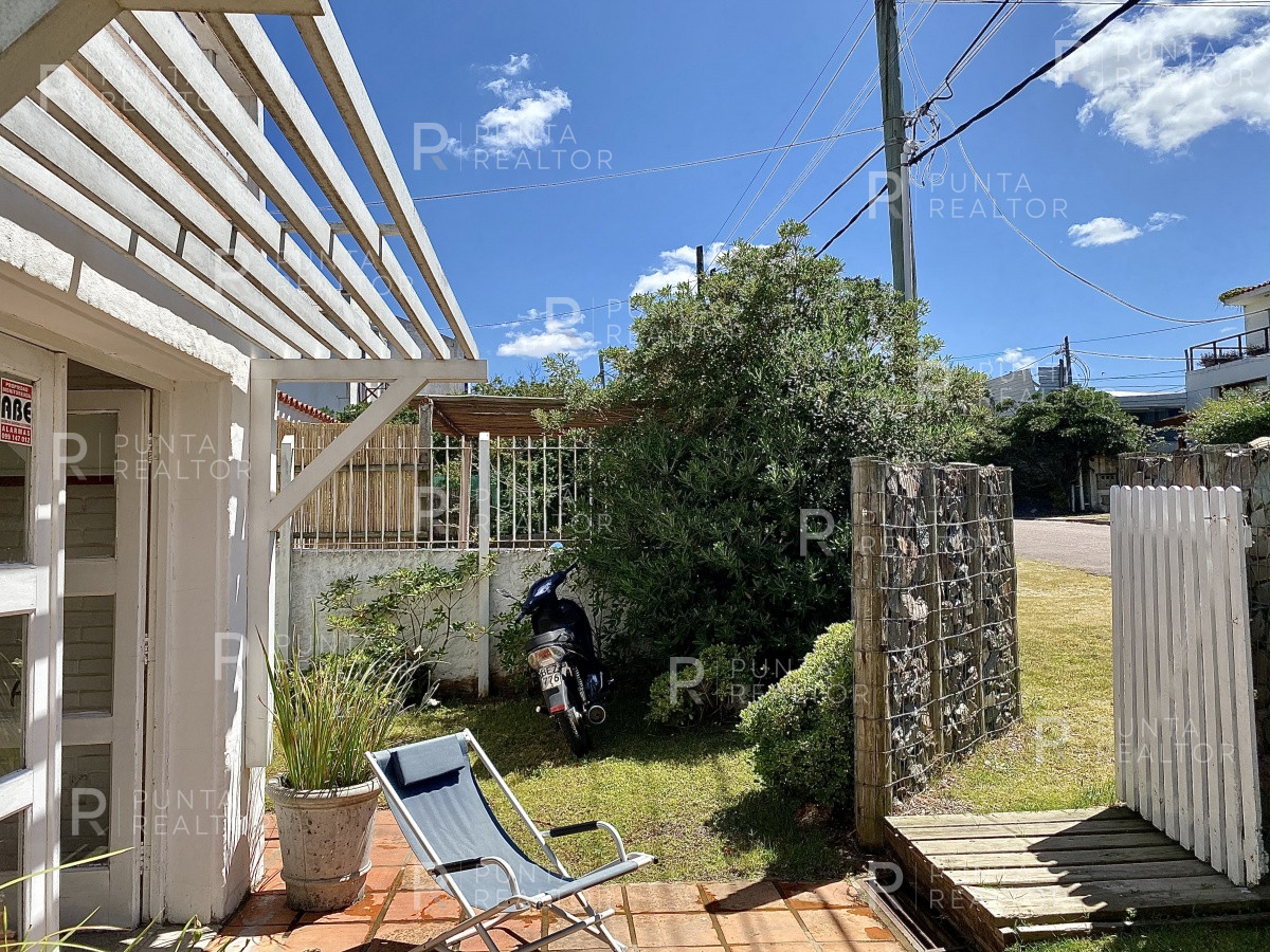 Casa ID.220 - Casa en alquiler en La Barra, de la Ruta al mar, Uruguay