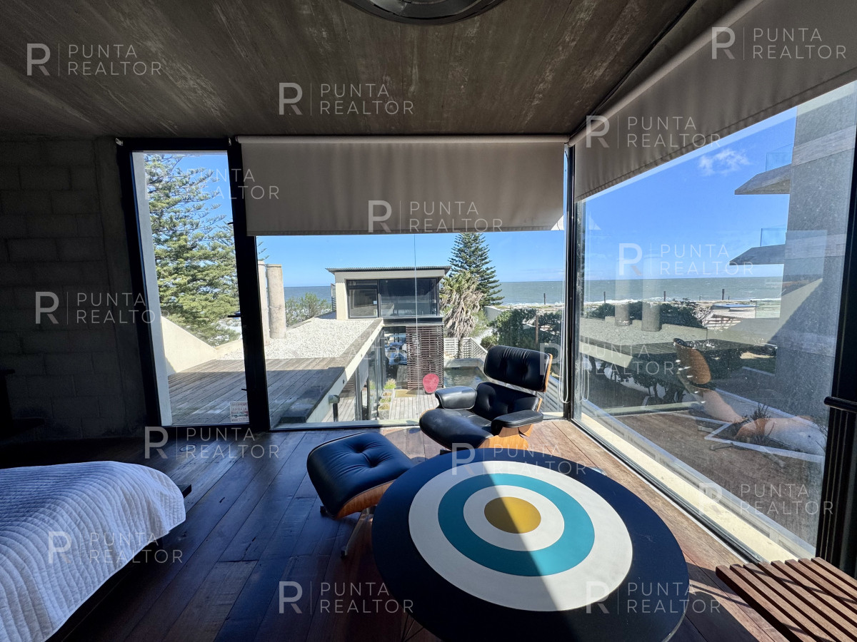 Casa ID.1758 - Casa venta 3 dormitorios y servicio, pileta, La Barra, Uruguay