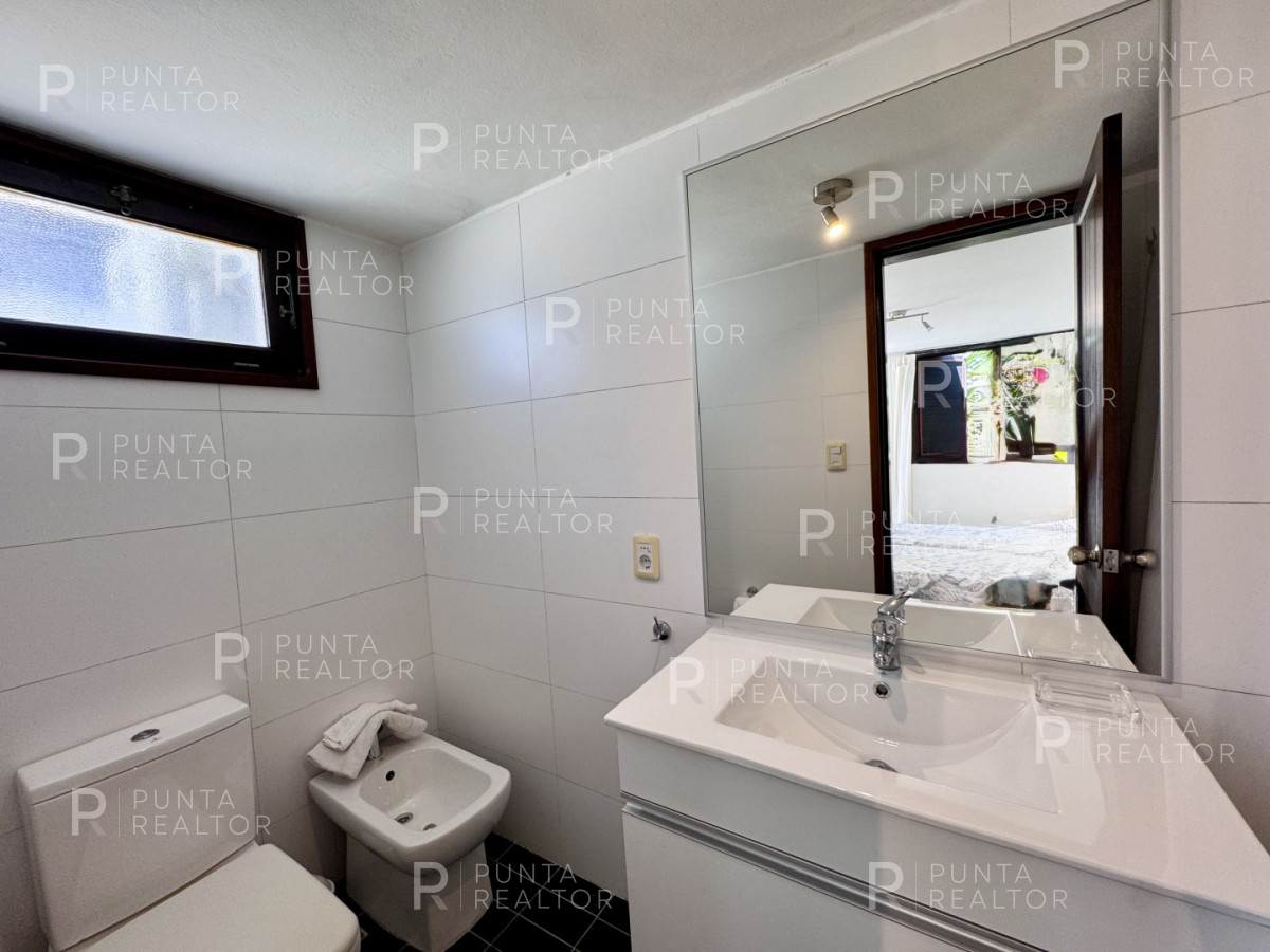 Casa ID.152 - Casa Alquiler 5 dormitorios, La Posta del Cangrejo, La Barra, Uruguay
