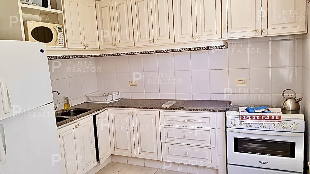 Casa ID.480 - Casa alquiler 6 dormitorios, La Barra, Uruguay