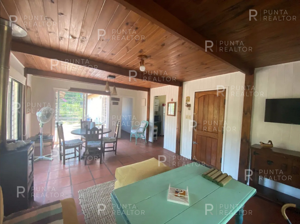 Casa ID.1240 - Casa Alquiler 2 dormitorios Montoya, La Barra, Maldonado, Uruguay