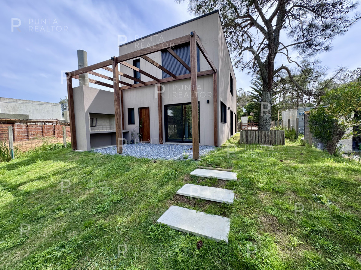 Casa ID.2011 - Casa venta, 3 dormitorios, El Tesoro, La Barra, Uruguay