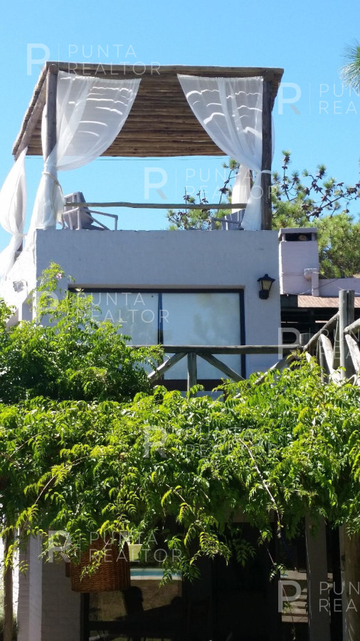 Casa ID.42 - Casa Venta 4 Dormitorios, Montoya, La Barra, Manantiales, Uruguay