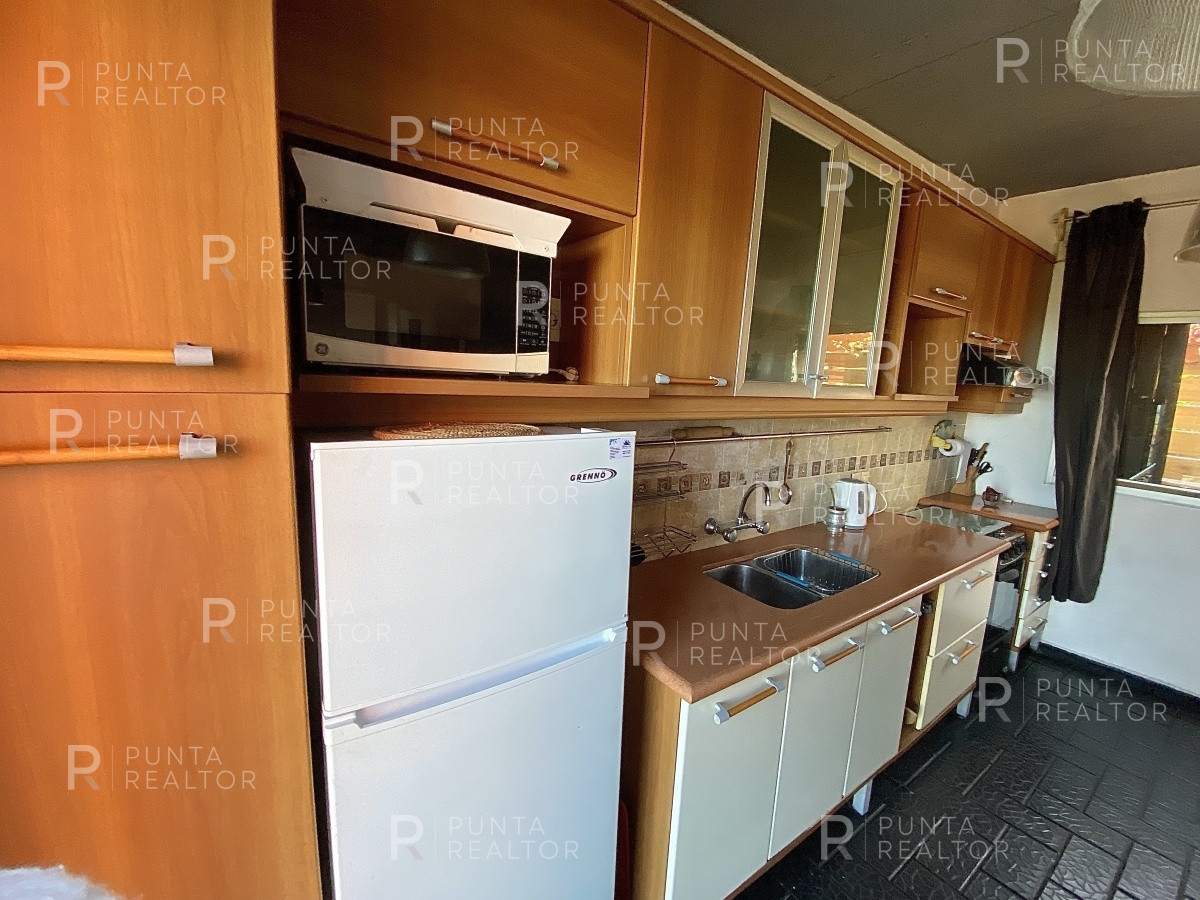 Casa ID.807 - Casa Venta 5 dormitorios, Altos de Punta Piedras, Manantiales, Uruguay