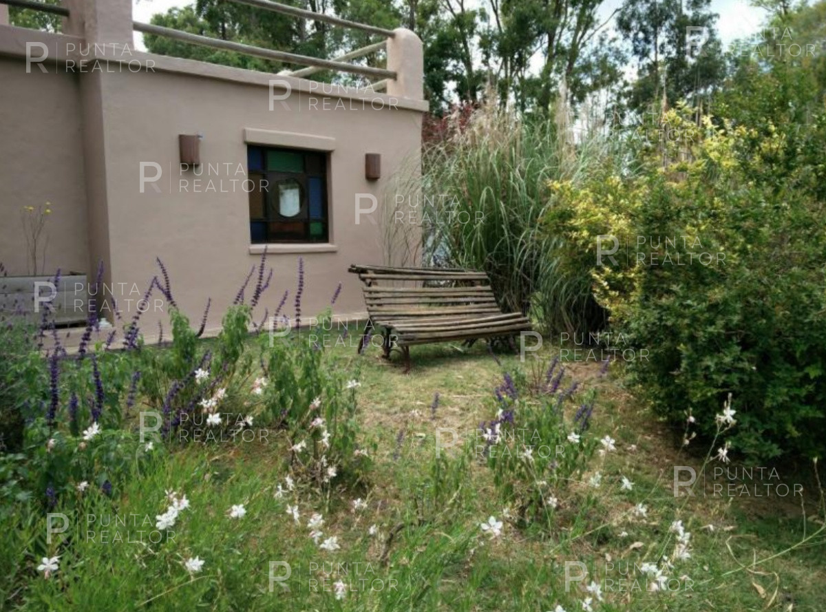 Casa ID.142 - Casa venta 4 dormitorios, El Tesoro, La Barra, Uruguay