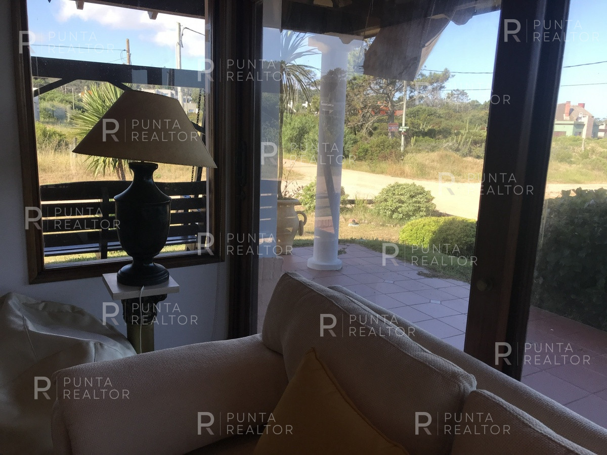 Casa ID.163 - Casa alquiler 4 dormitorios, pileta, Manantiales, Uruguay
