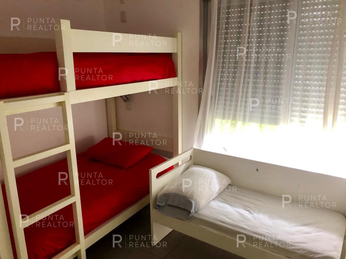 Casa ID.535 - Casa Venta, 3 dormitorios, 2 baños, El Tesoro, La Barra