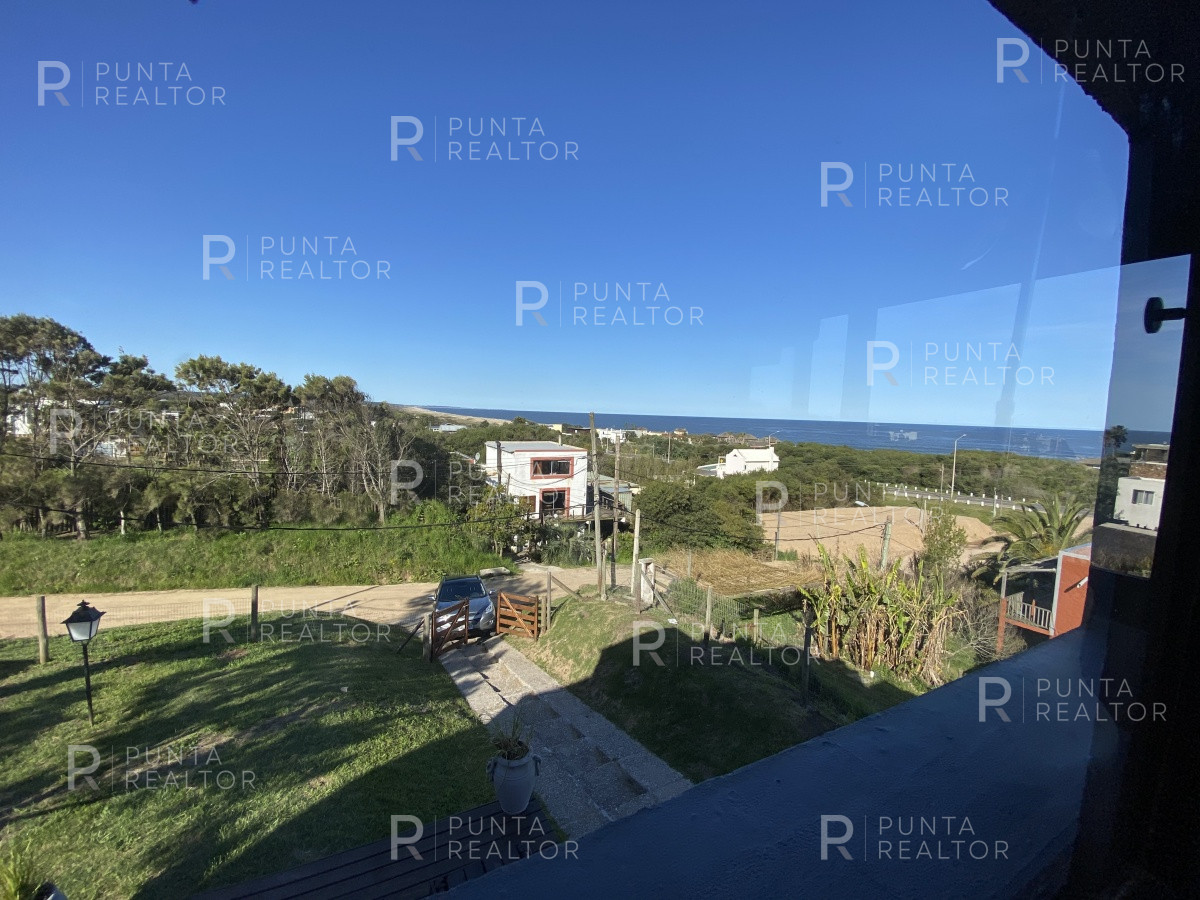 Casa ID.807 - Casa Venta 5 dormitorios, Altos de Punta Piedras, Manantiales, Uruguay