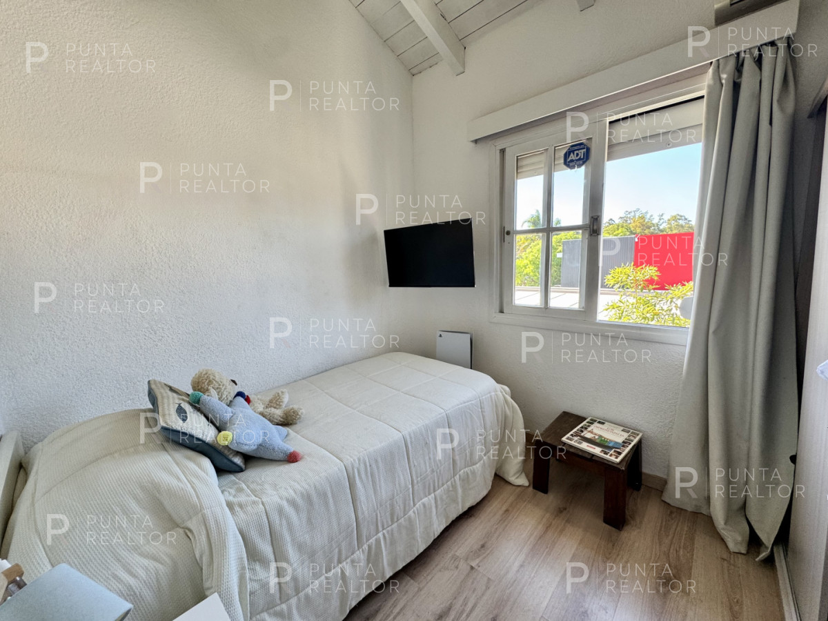 Casa ID.138 - Casa Venta 4 dormitorios, El Tesoro, La Barra, Uruguay