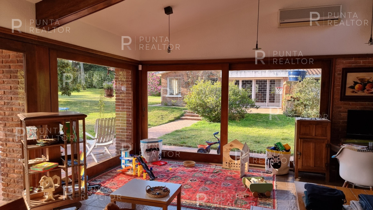 Casa ID.2093 - Casa Alquiler, Pileta,  San Rafael, Punta del Este, Uruguay