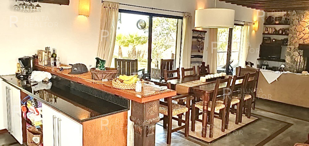 Casa ID.1318 - Casa Venta 4 dormitorios, Pileta, Arenas de José Ignacio, José Ignacio, Uruguay