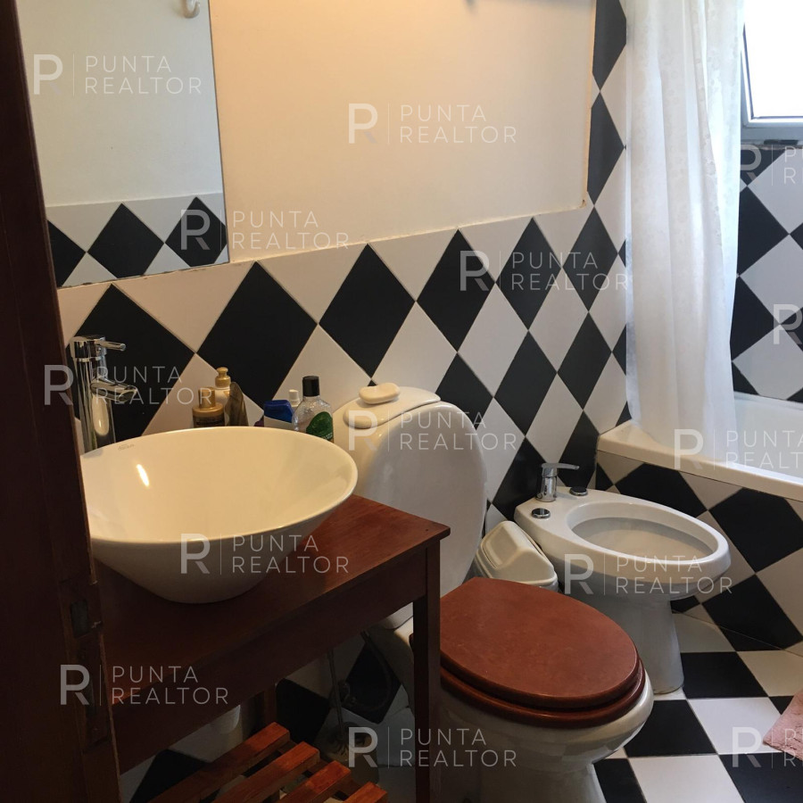 Casa ID.142 - Casa venta 4 dormitorios, El Tesoro, La Barra, Uruguay