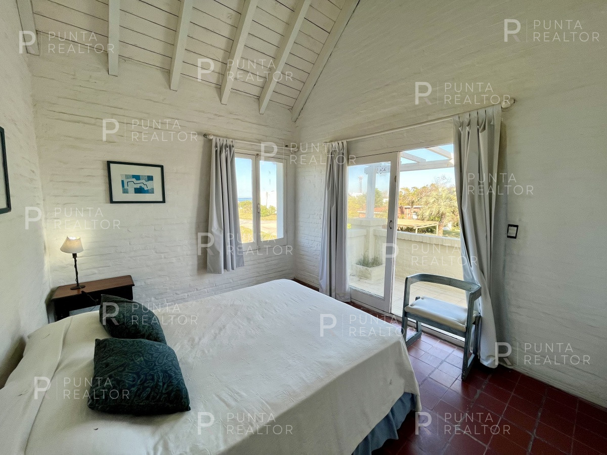 Casa ID.1519 - Amplia casa en venta en La Barra, Uruguay