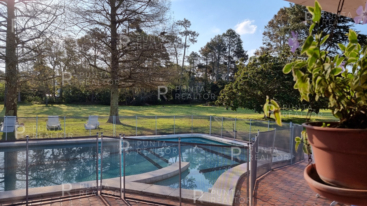 Casa ID.2093 - Casa Alquiler, Pileta,  San Rafael, Punta del Este, Uruguay