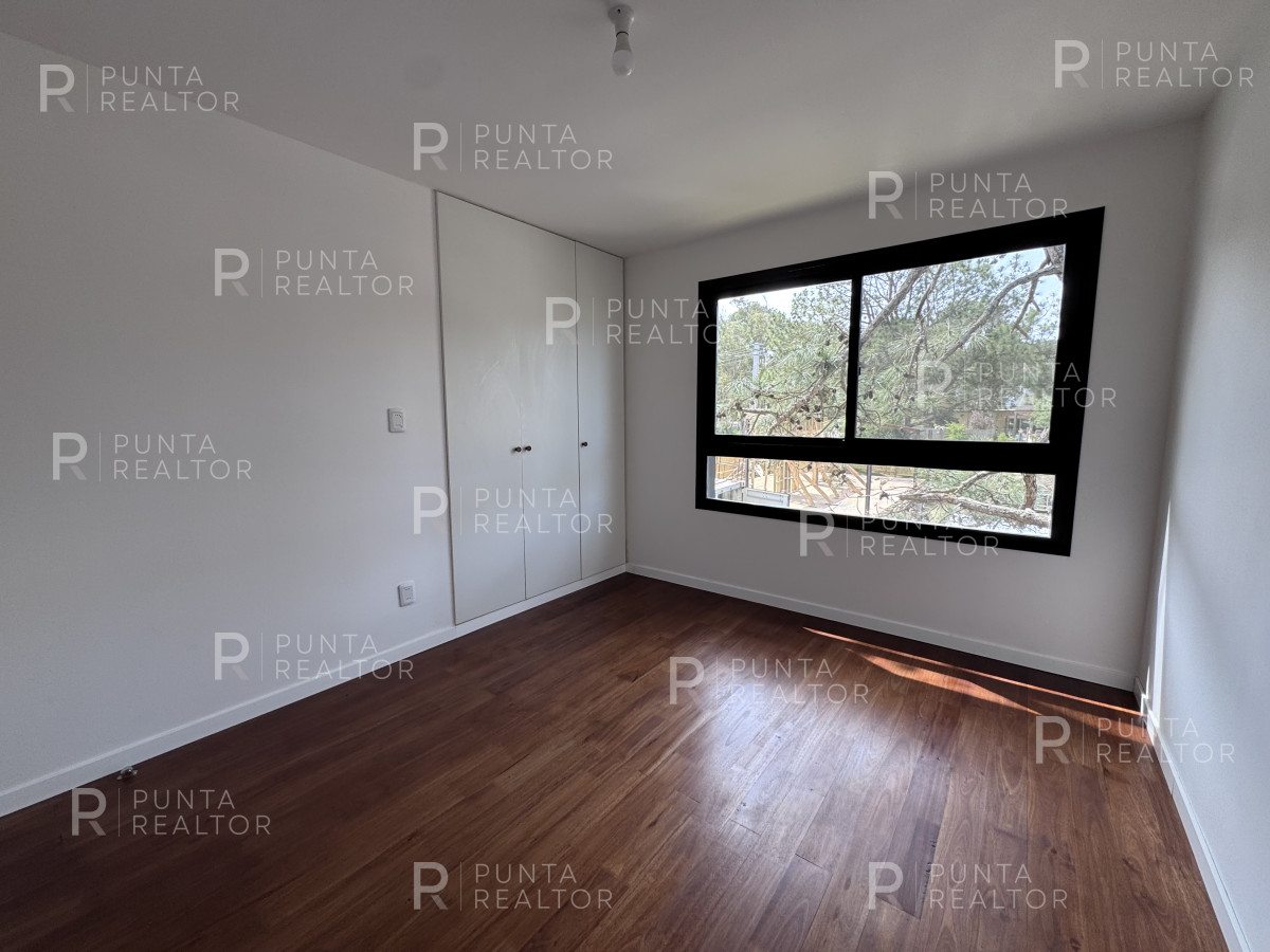 Casa ID.2011 - Casa venta, 3 dormitorios, El Tesoro, La Barra, Uruguay