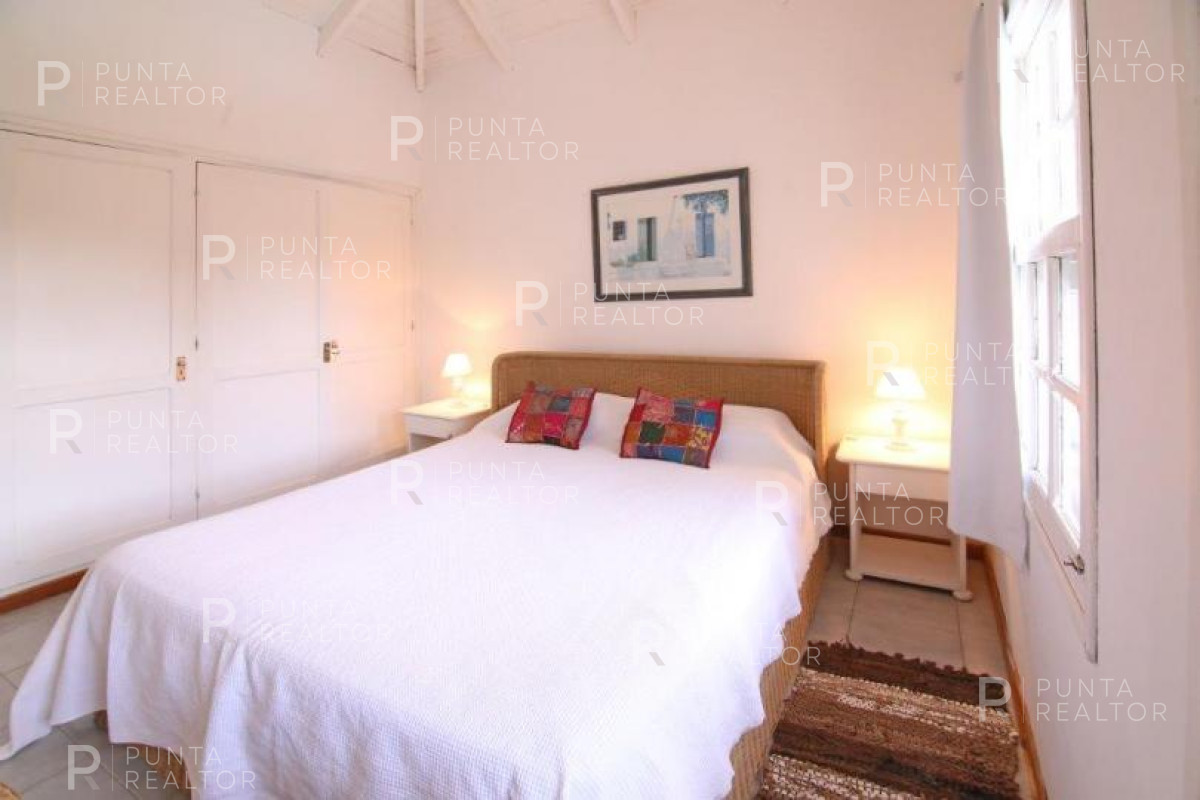 Casa ID.1937 - Venta de hermosa casa en La Barra, Uruguay
