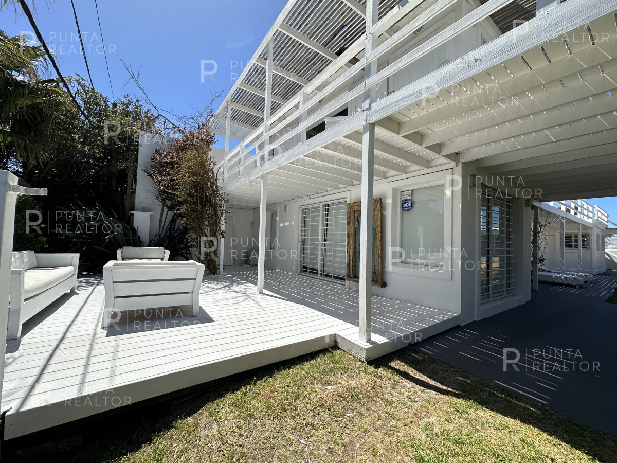 Casa ID.1941 - Casa alquiler 4 dormitorios, pileta, La Barra, Uruguay