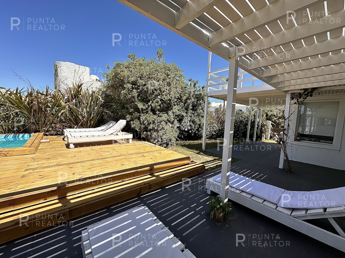Casa ID.1941 - Casa alquiler 4 dormitorios, pileta, La Barra, Uruguay