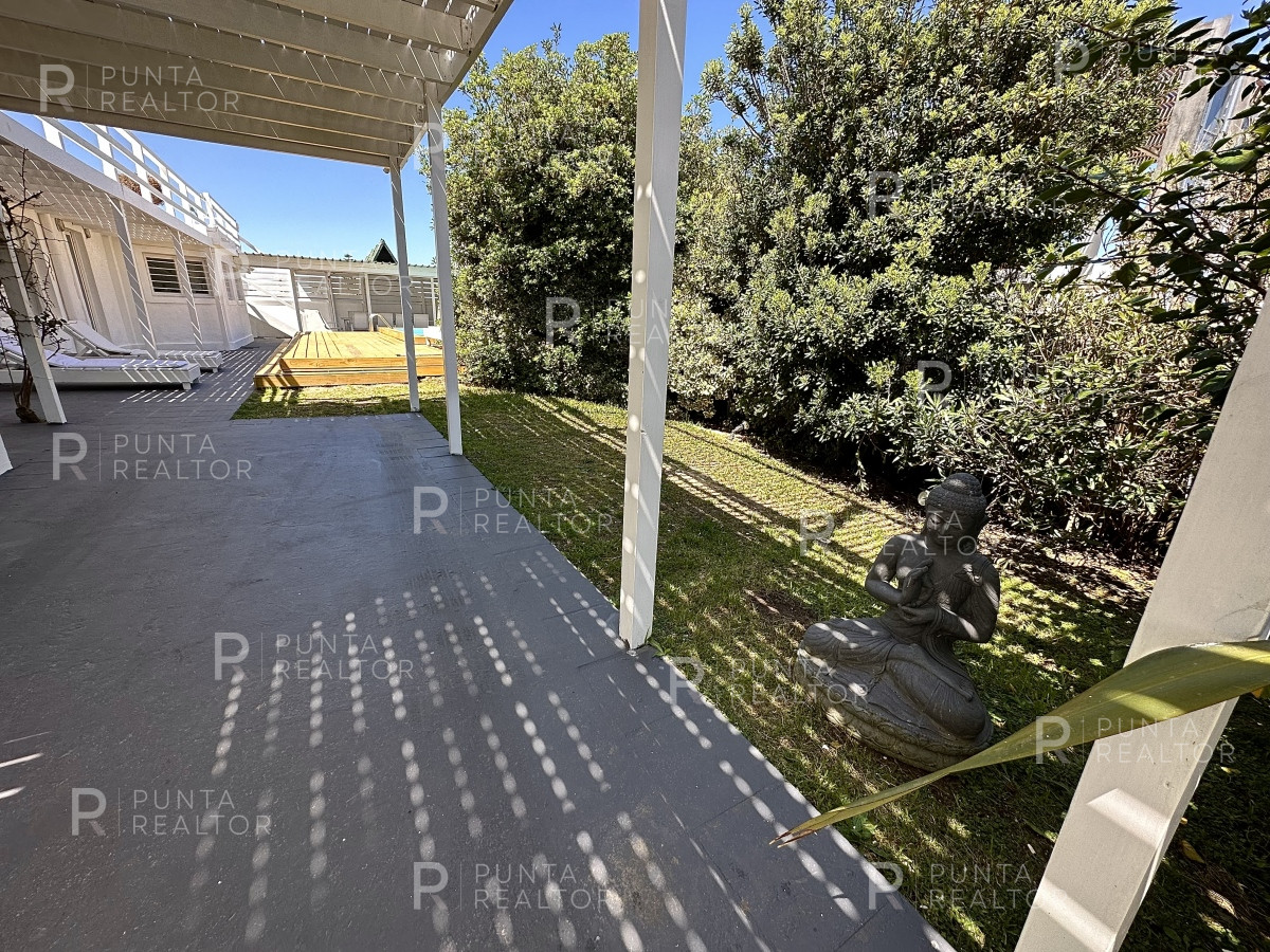 Casa ID.1941 - Casa alquiler 4 dormitorios, pileta, La Barra, Uruguay