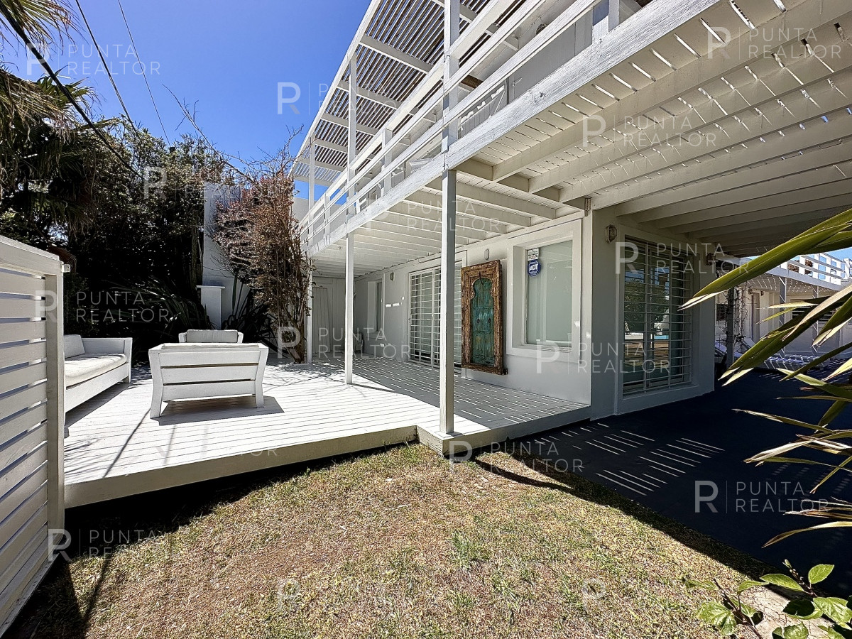 Casa ID.1941 - Casa alquiler 4 dormitorios, pileta, La Barra, Uruguay