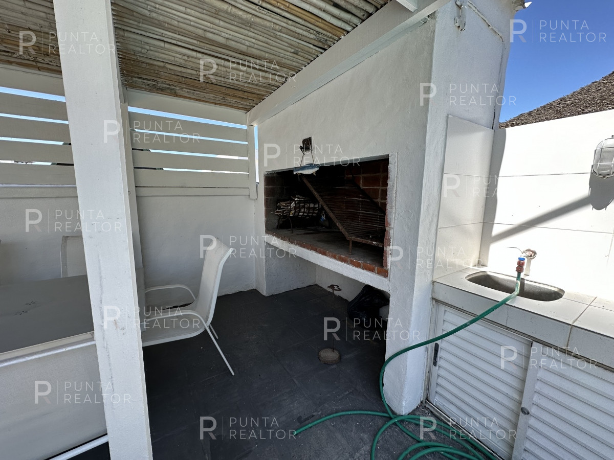 Casa ID.1941 - Casa alquiler 4 dormitorios, pileta, La Barra, Uruguay