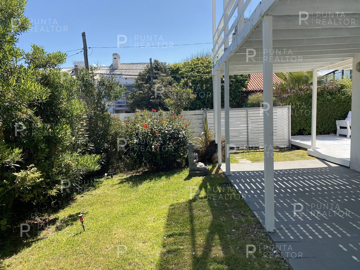 Casa ID.1941 - Casa alquiler 4 dormitorios, pileta, La Barra, Uruguay