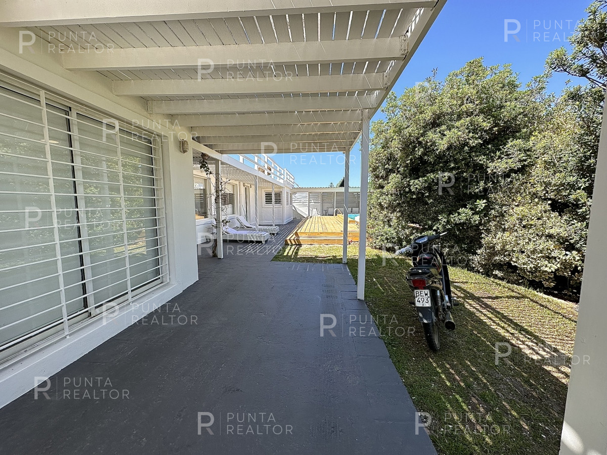 Casa ID.1941 - Casa alquiler 4 dormitorios, pileta, La Barra, Uruguay