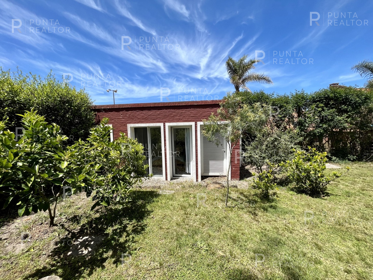 Casa ID.123 - Casa alquiler Montoya 4 dormitorios, La Barrra, Uruguay
