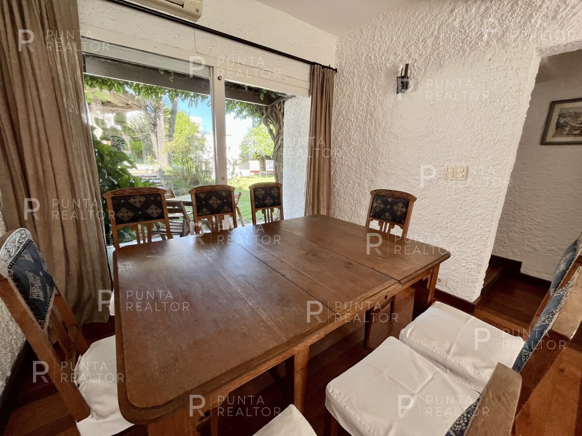 Casa ID.259 - Casa alquiler 4 dormitorios Pileta, La Barra, Uruguay