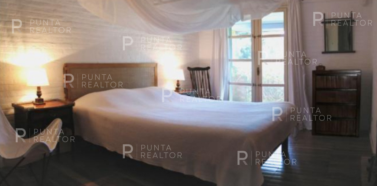 Casa ID.144 - Casa Venta, 4 dormitorios, La Barra, Uruguay