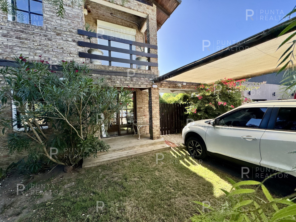 Casa ID.138 - Casa Venta 4 dormitorios, El Tesoro, La Barra, Uruguay